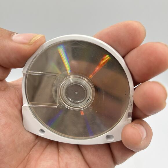 Crisis Core: Final Fantasy VII (Sony PSP, 2008) *Game Only - Picture 4 of 4